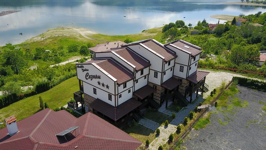 Aparthotel Seasons Glavatarski Han グラバターツィ エクステリア 写真