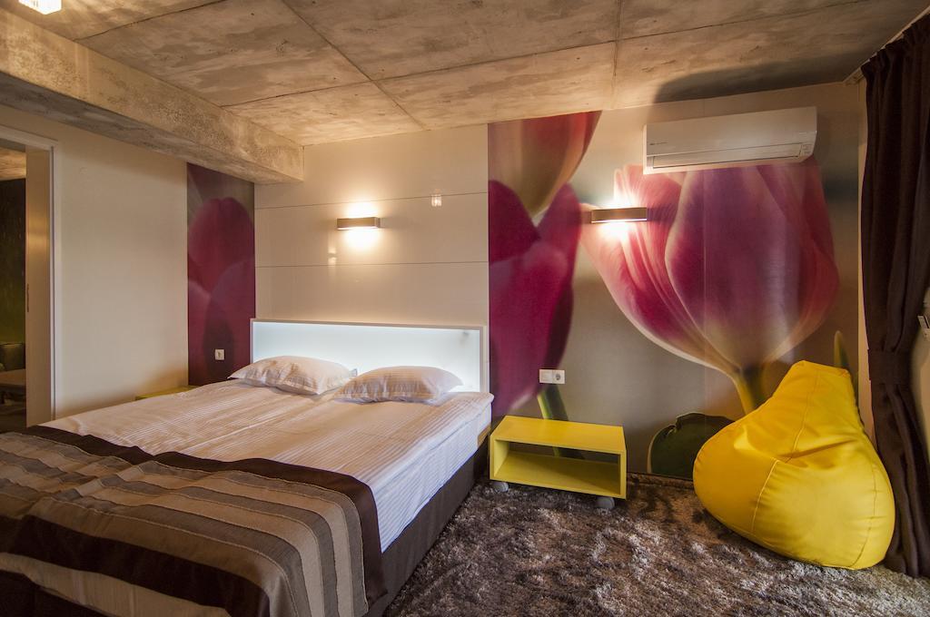 Aparthotel Seasons Glavatarski Han グラバターツィ 部屋 写真