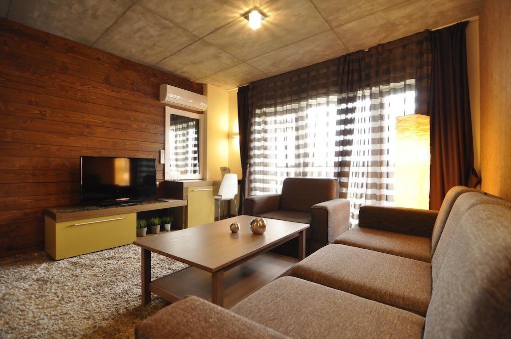 Aparthotel Seasons Glavatarski Han グラバターツィ エクステリア 写真