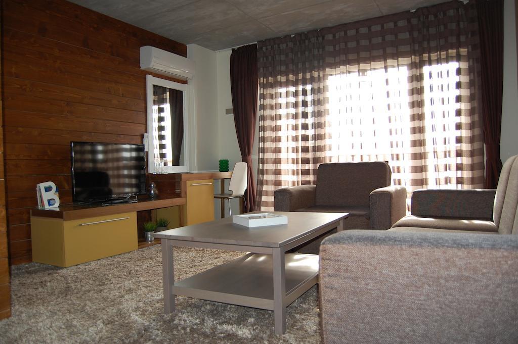 Aparthotel Seasons Glavatarski Han グラバターツィ 部屋 写真