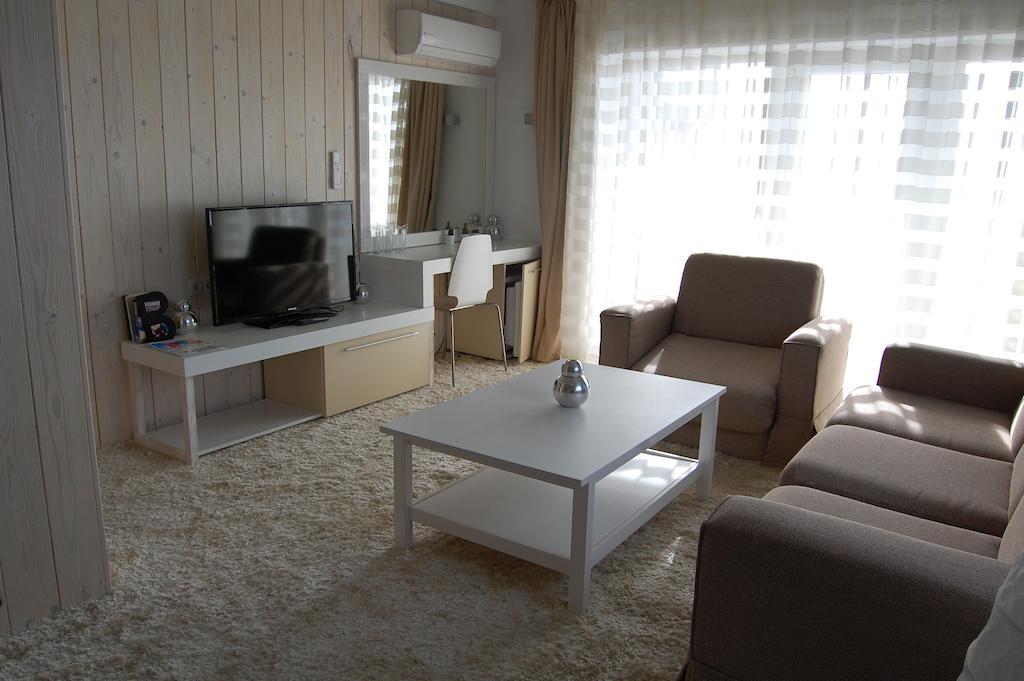 Aparthotel Seasons Glavatarski Han グラバターツィ エクステリア 写真