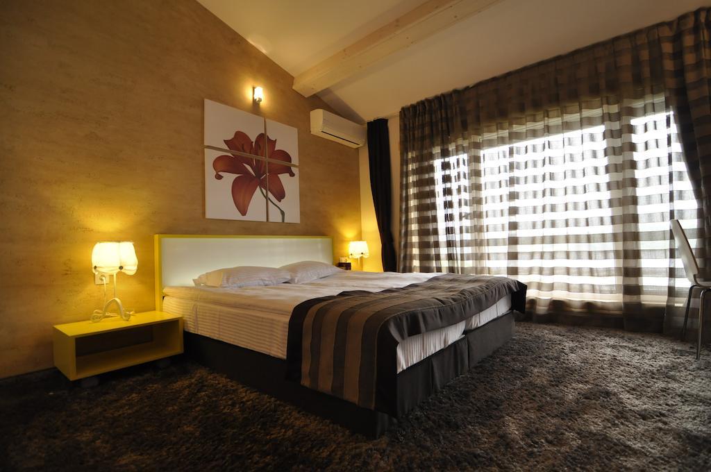 Aparthotel Seasons Glavatarski Han グラバターツィ 部屋 写真